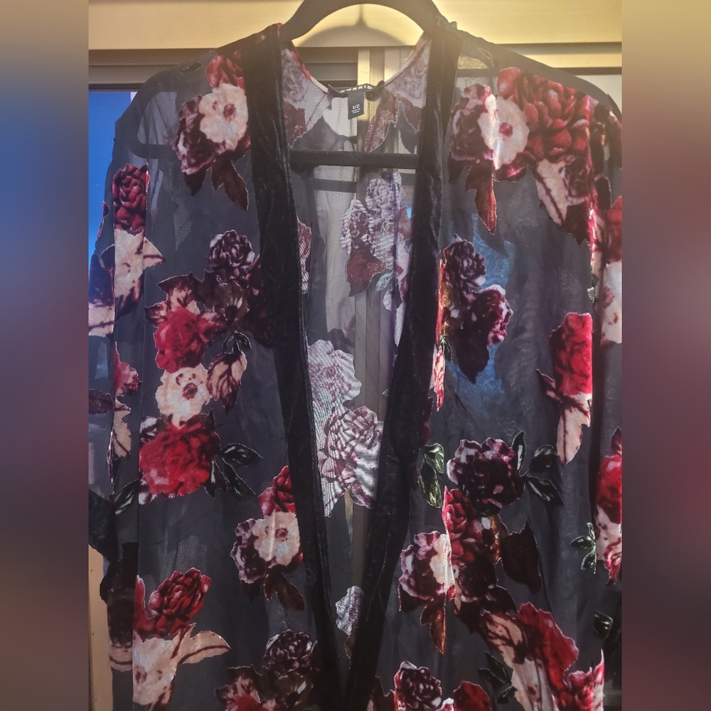 Floral Sheer Black and Red Kimono